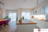 Wunderschönes freistehendes Einfamilienhaus mit großer Garage in idyllischer Ortsrandlage - Küche Bild 4