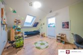 Wunderschönes freistehendes Einfamilienhaus mit großer Garage in idyllischer Ortsrandlage - Kinderzimmer 1 Bild 1